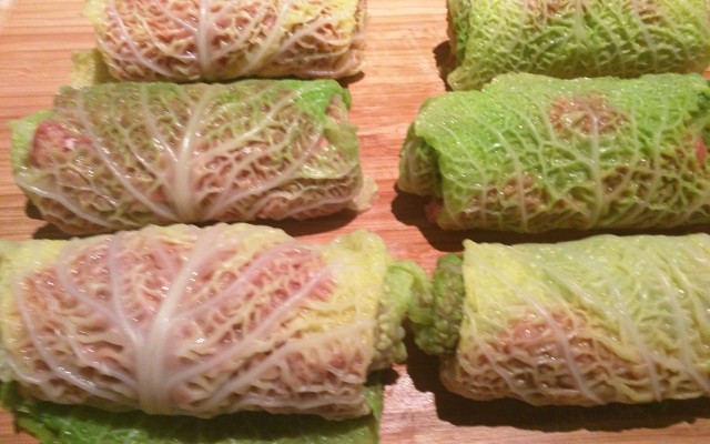 Kohlrouladen vor dem Braten