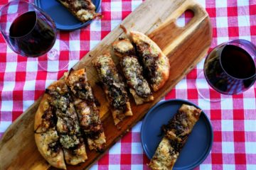 Argentinische Fugazzeta - der Pizza - Focaccia - Zwiebelkuchen Mix