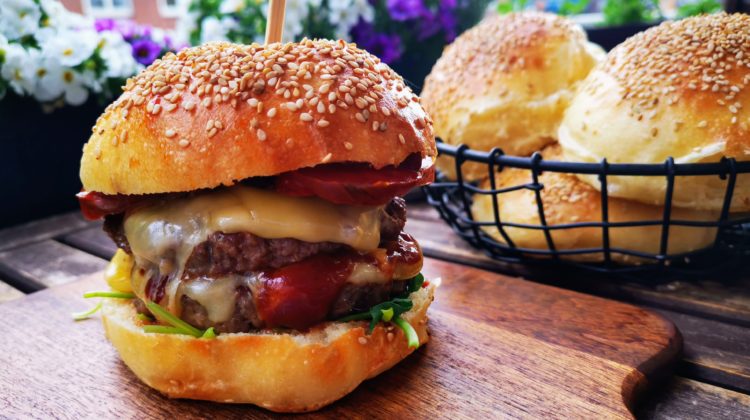 Brioche Burger Buns - ganz ohne kneten