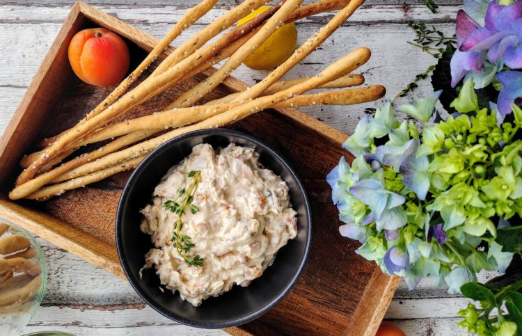 Aprikosen-Frischkäse Dip mit Thymian