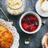 Zwetschgen-Zimt Scones mit Clotted Cream und Zwetschgenkompott