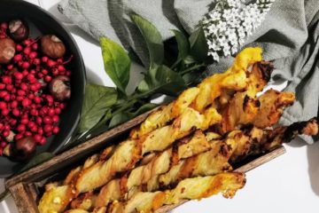 Blätterteigstangen mit Kürbis, Apfel und Schafskäse