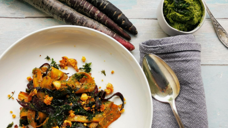 Möhrennudeln mit Möhrenpesto - Alles von der Wurzel