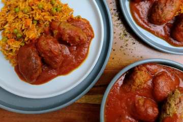 Serbische Cevapcici in Tomatensosse -v2