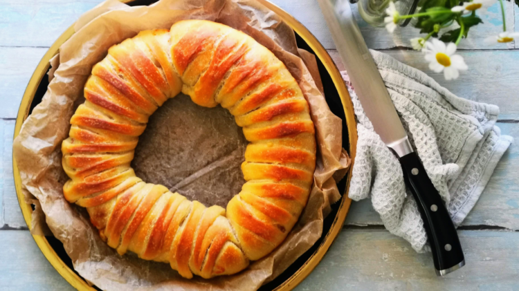 Wollknäuelbrot - der Trend als Pizza-Ring